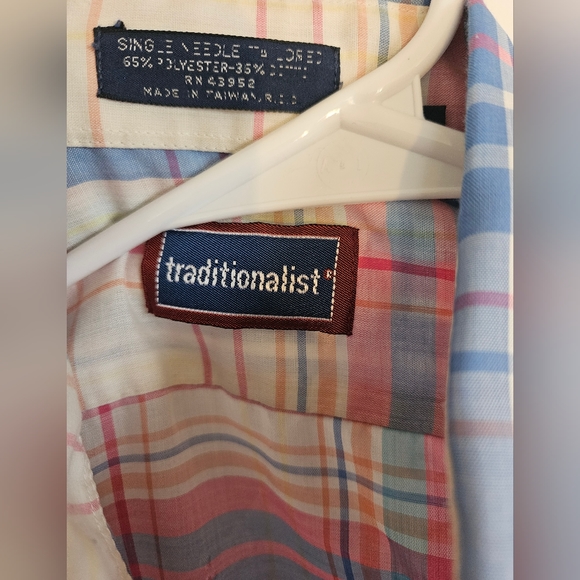 Vintage Shortsleeve Button-Up Shirt - Picture 6 of 7